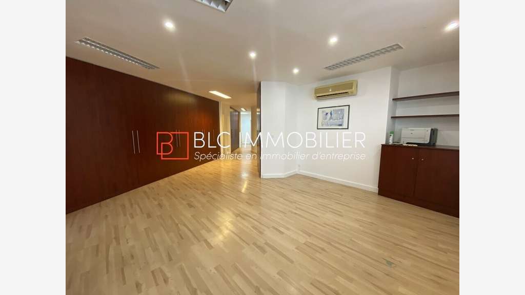 A louer bel espace de bureaux 105m² à Marseille 8e