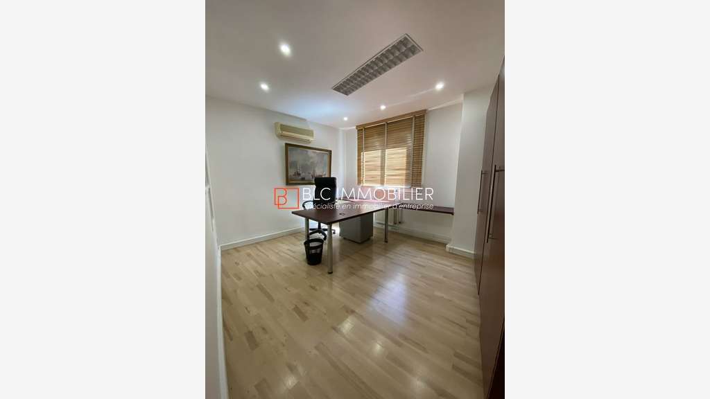 A louer bel espace de bureaux 105m² à Marseille 8e