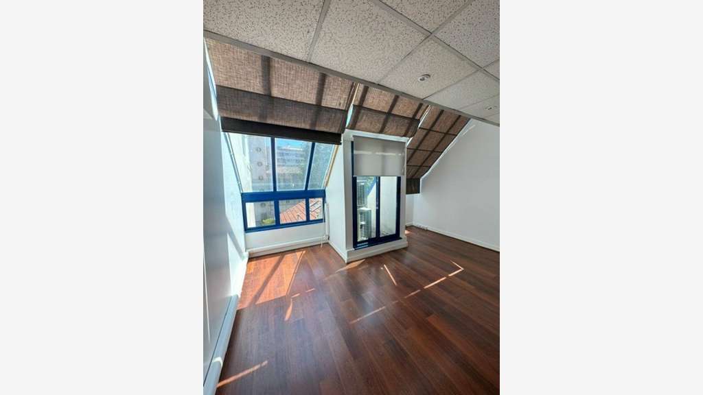 A louer bureaux 48m² R+3 Carré d'Or de St Giniez