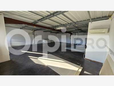 Bureaux 110m² R+1 à louer à Martignas-sur-Jalle