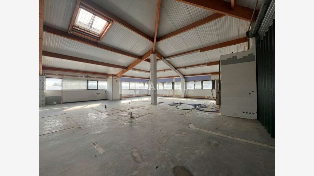 Bureaux de 770m² à louer en zc Martigues