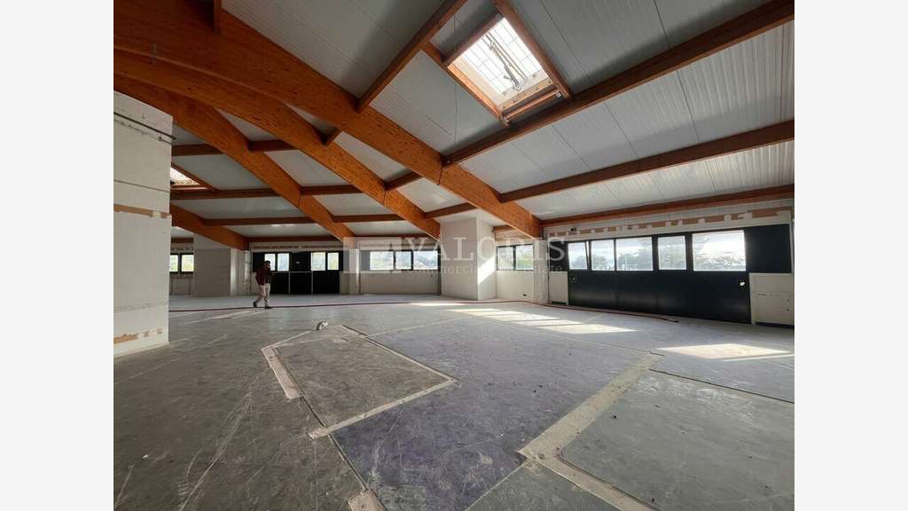 Bureaux de 770m² à louer en zc Martigues