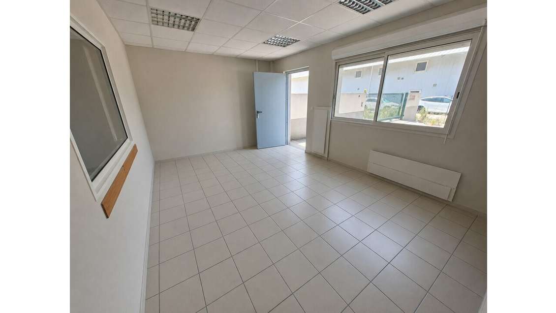 ALOUER BUREAU DE 36 m2 ZI ECOPOLIS MARTIGUES