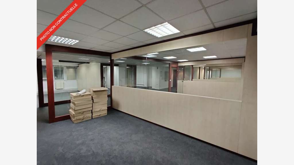 A louer bureaux 438m² à Massy Opéra A10 / N20