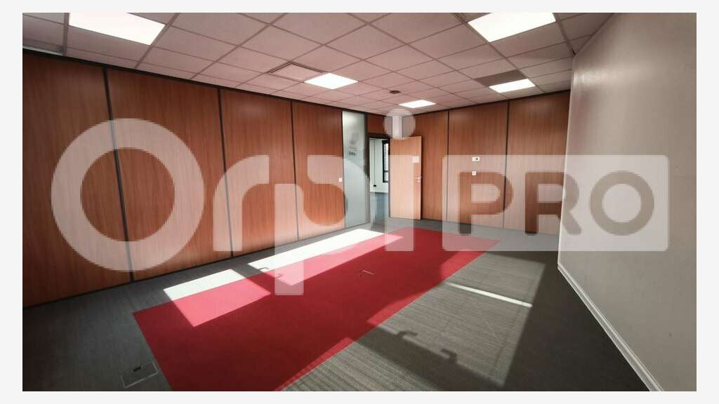 A louer bureaux rénové 144m² Parc Moulin de Massy