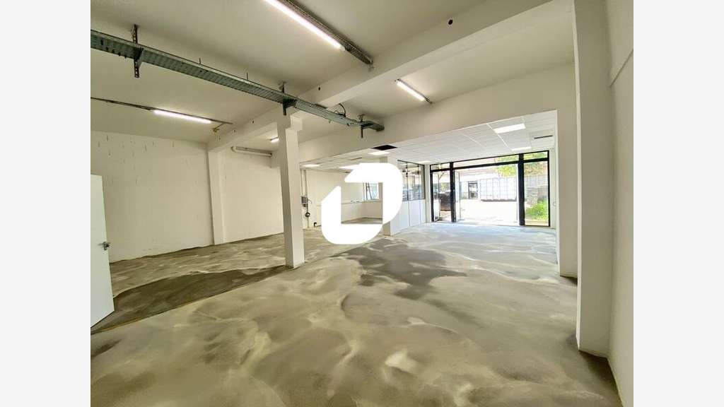 A louer Bureaux 106m² Massy