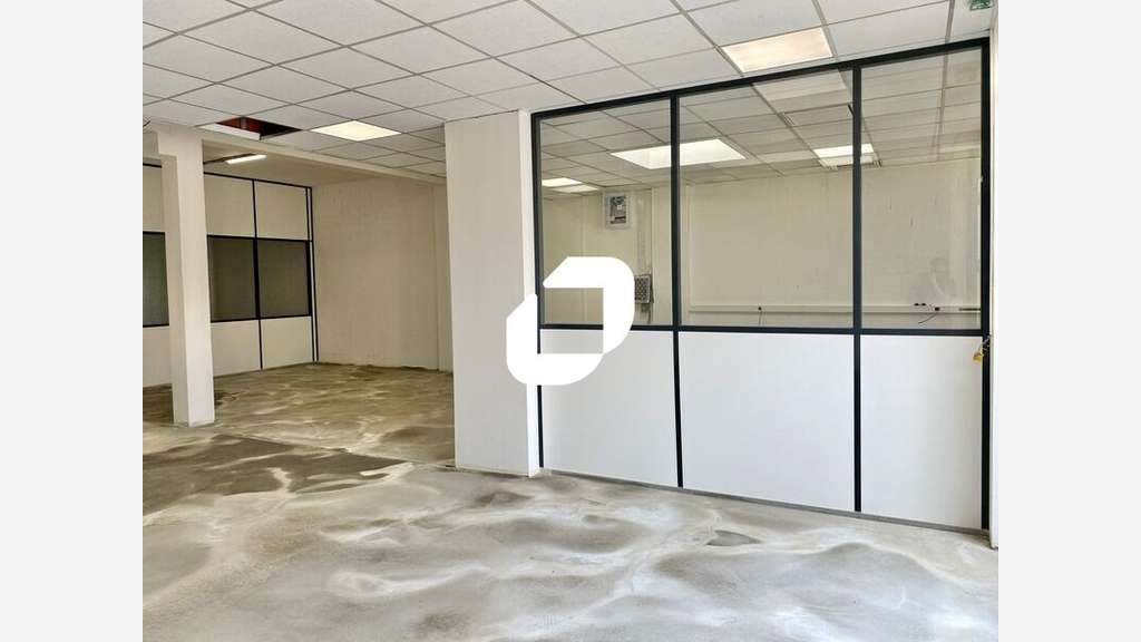 A louer Bureaux 106m² Massy