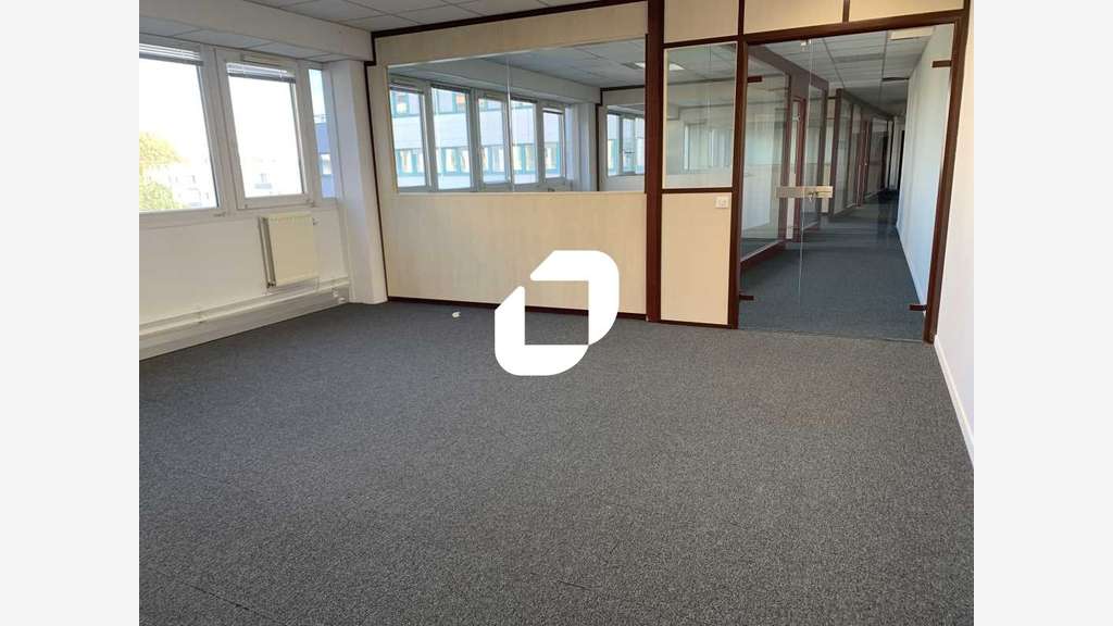 A louer Bureaux 438m² Massy
