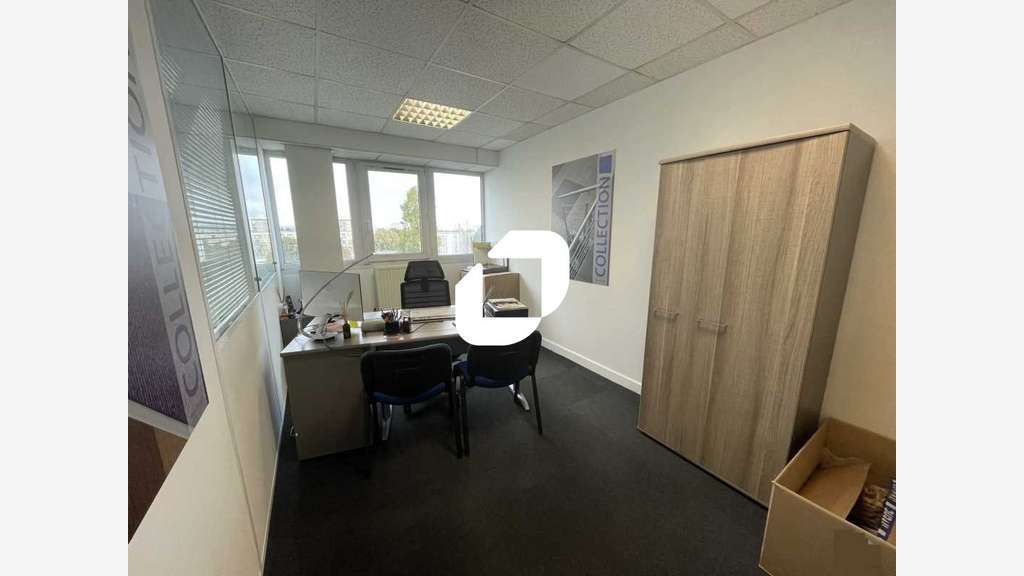 A louer Bureaux 438m² Massy
