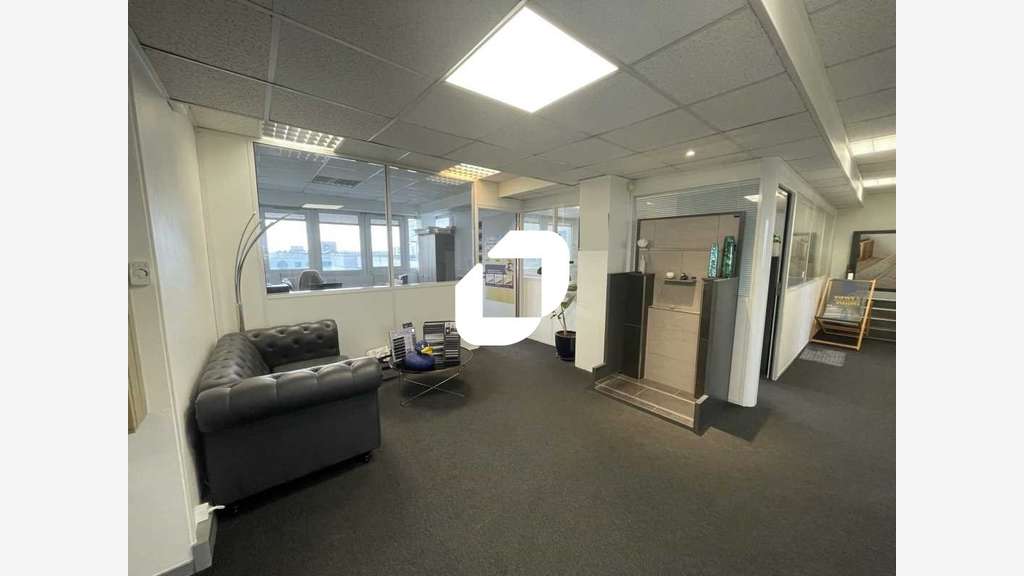 A louer Bureaux 253m² Massy