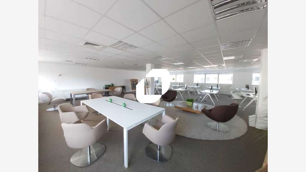 A louer Bureaux 1649m² Massy