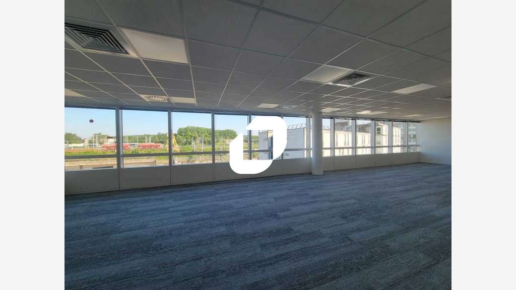 A louer Bureaux 100m² Massy