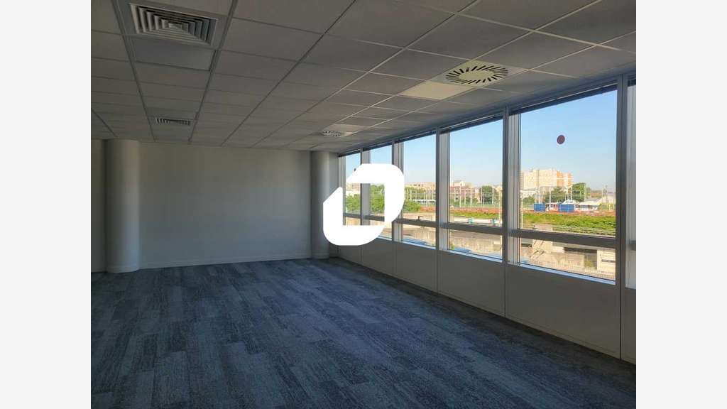 A louer Bureaux 100m² Massy