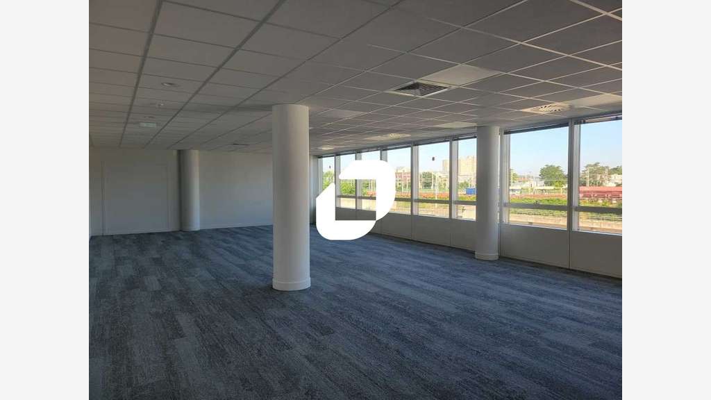 A louer Bureaux 100m² Massy