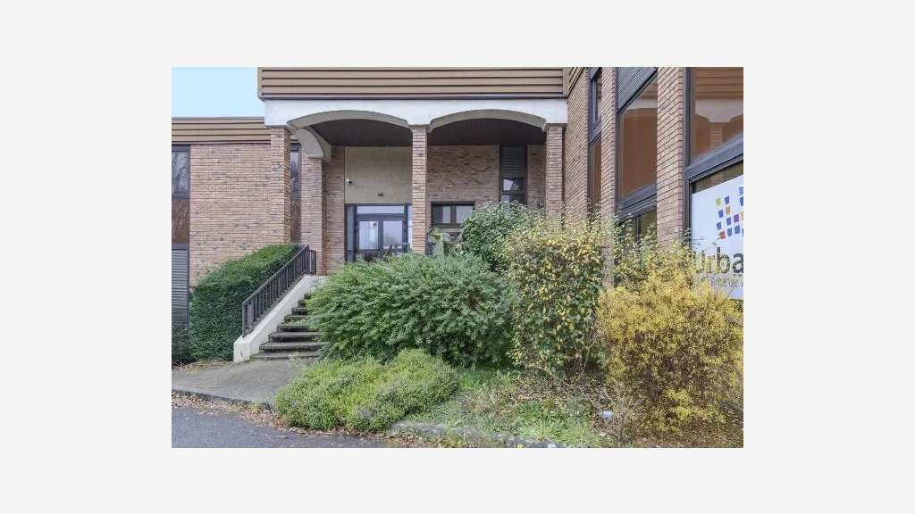 BUREAUX À LOUER – BAIL COMMERCIAL – RENÉ CASSIN –