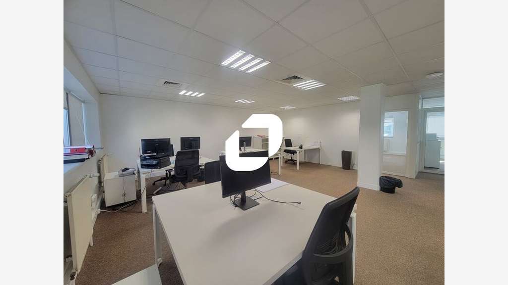A louer Bureaux 162m² Massy