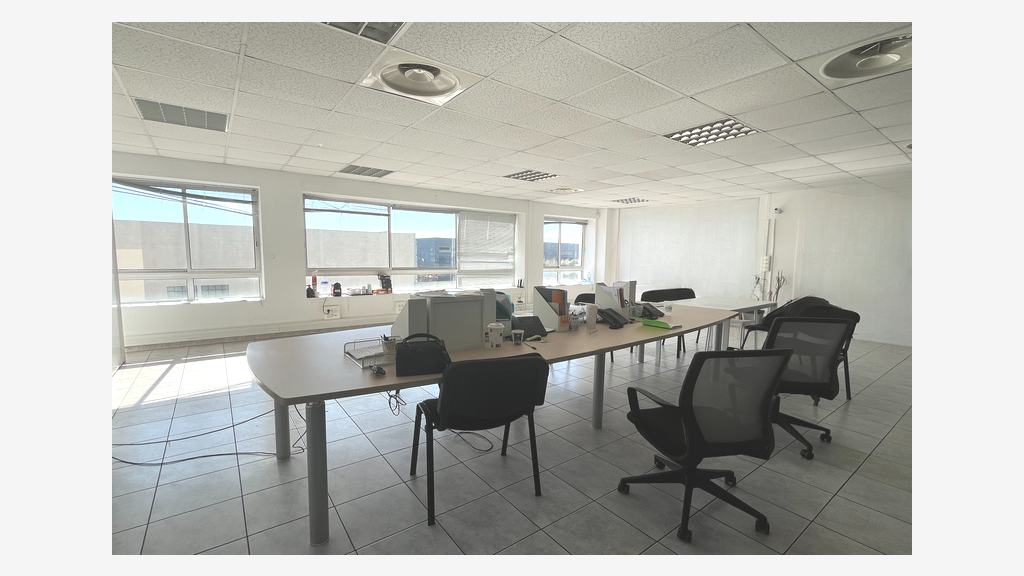 A louer bureaux 150m² R+1 Mauguio Fréjorgues Ouest