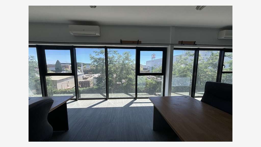 Sous location bureaux en ZA Fréjorgues Ouest