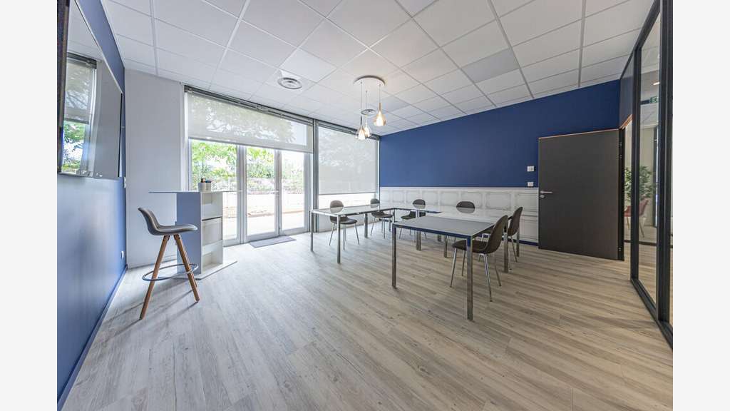 Location local activité 290m² Mauguio empl strat.