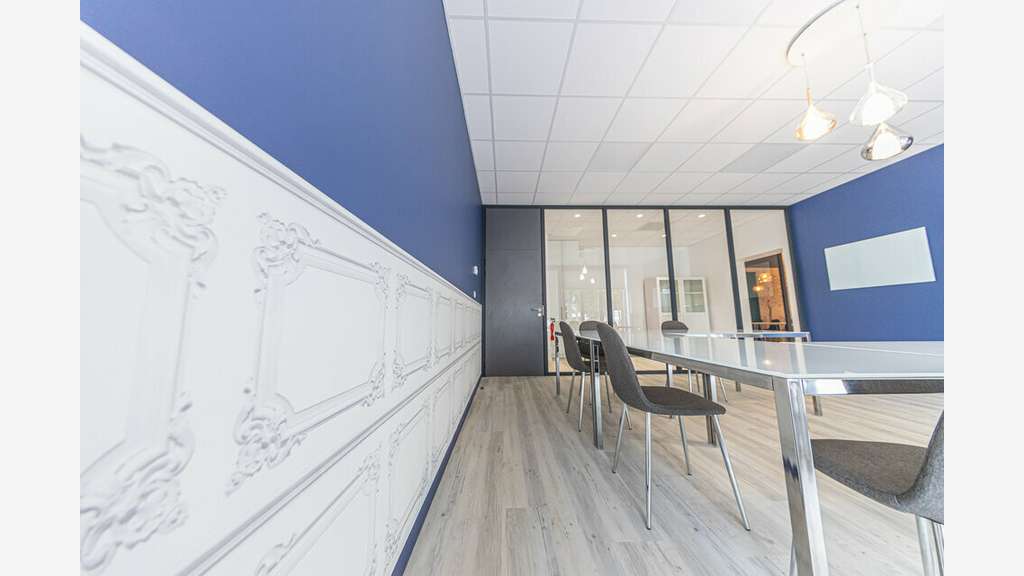 Location local activité 290m² Mauguio empl strat.