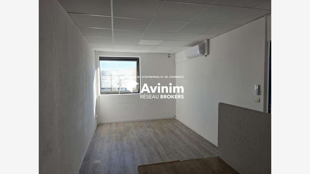 Bureau 40m² R+1 à louer Mauguio Fréjorgues A709