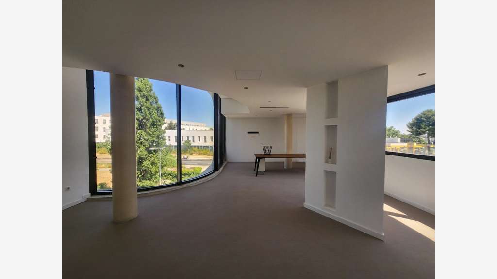 magnifique immeuble de bureaux - divisible dès 70m