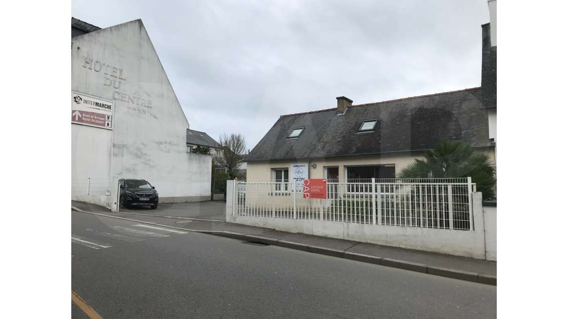 A Louer bureaux local 163m² à Maure de Bretagne