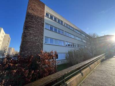 Bureaux de 35 à 57m² sur à louer à Maurepas