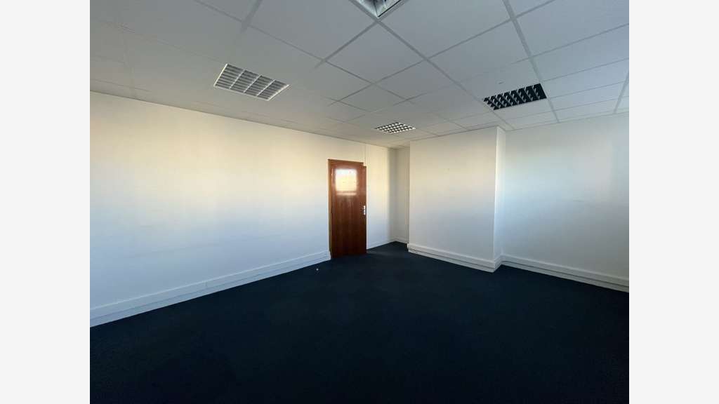 Bureaux de 35 à 57m² sur à louer à Maurepas