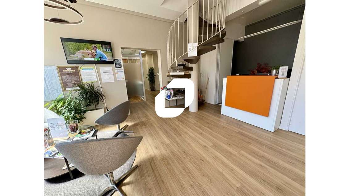 A louer Bureaux 197m² Maurepas