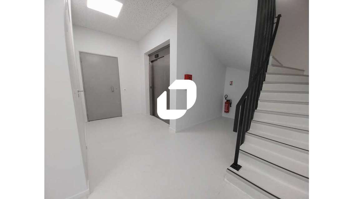 A louer Bureaux 110m² Maurepas