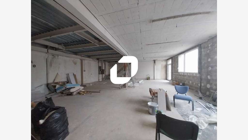 A louer Bureaux 85m² Maurepas