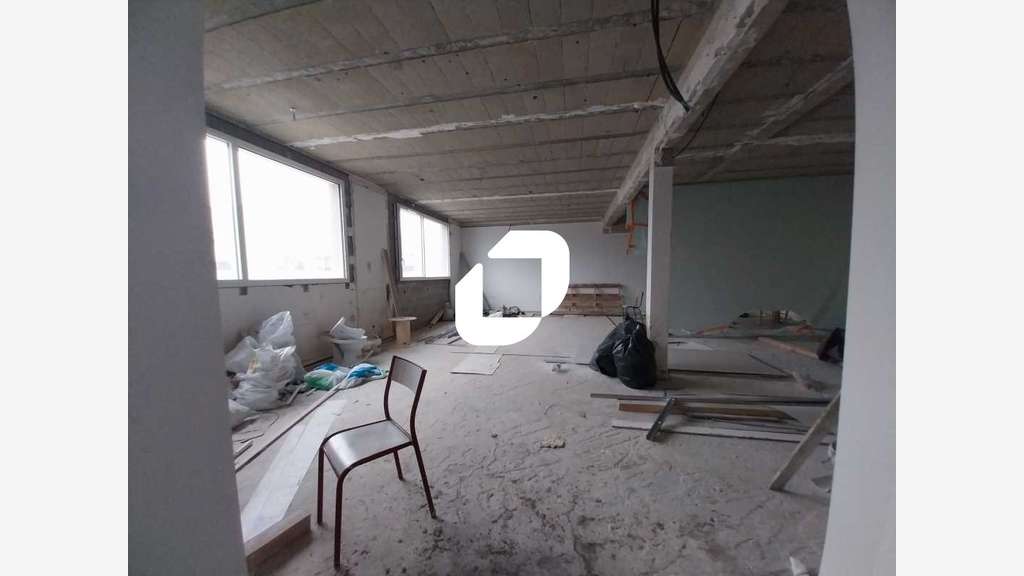 A louer Bureaux 94m² Maurepas
