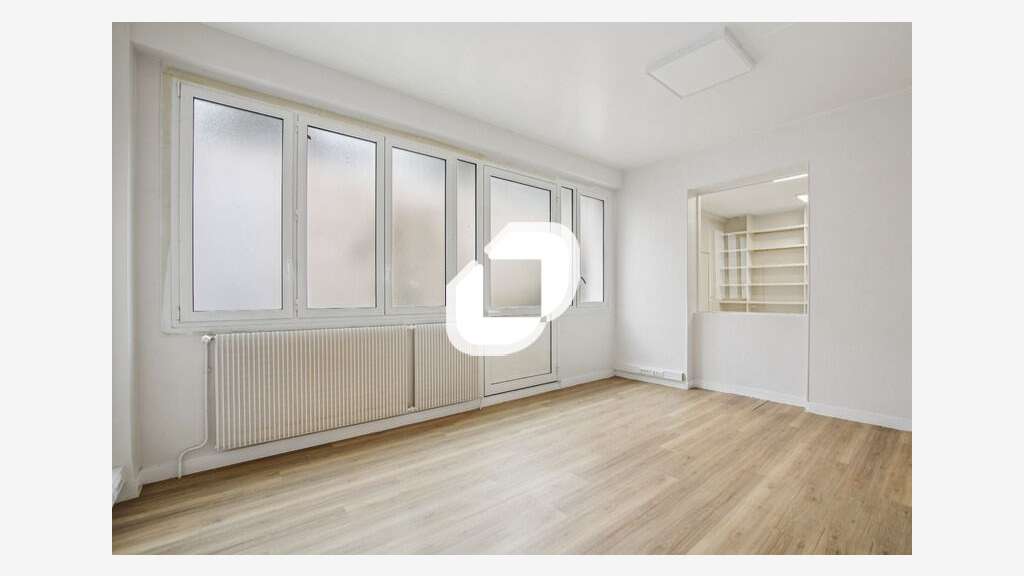 A louer Bureaux 197m² Maurepas