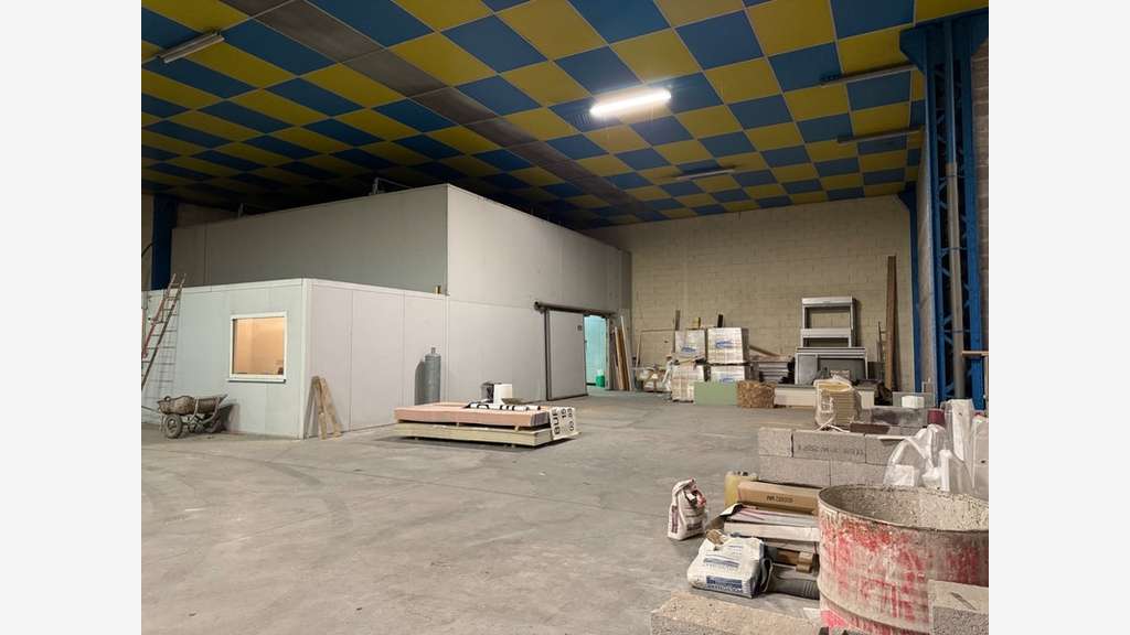 Local d'activité 647m² à louer à Maxéville