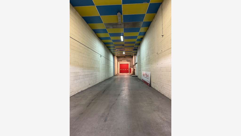 Local d'activité 647m² à louer à Maxéville