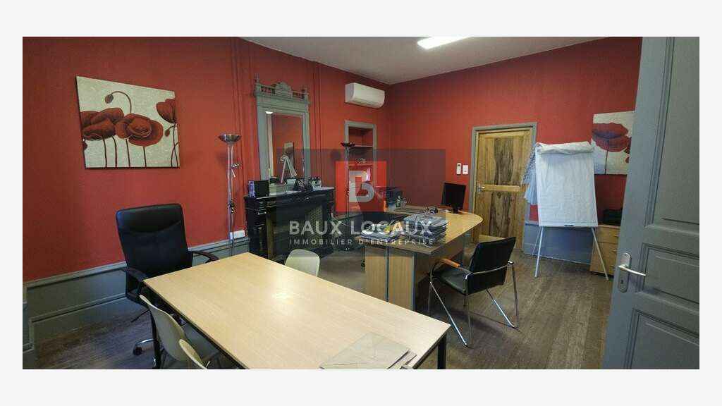 Magnifique bureau 210m² à louer à Mazan