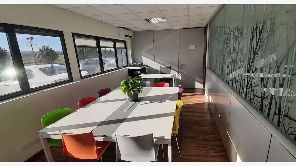 À louer – Bureaux individuels ou partagés de 10 à 