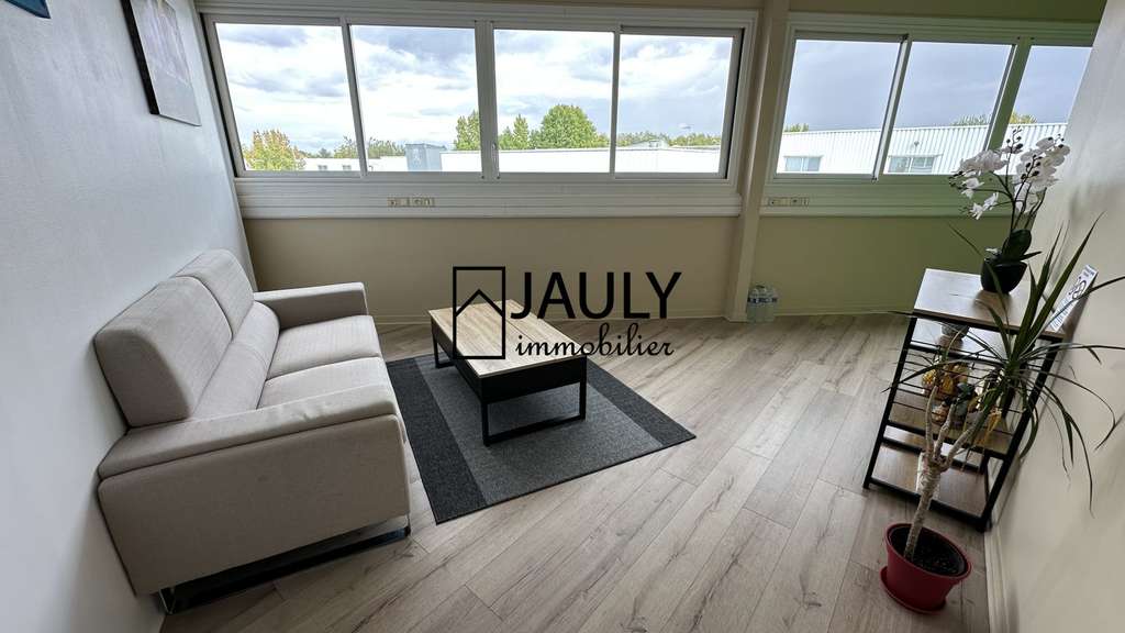 Bureau à louer de 29m² en zac de Quincy-Voisins