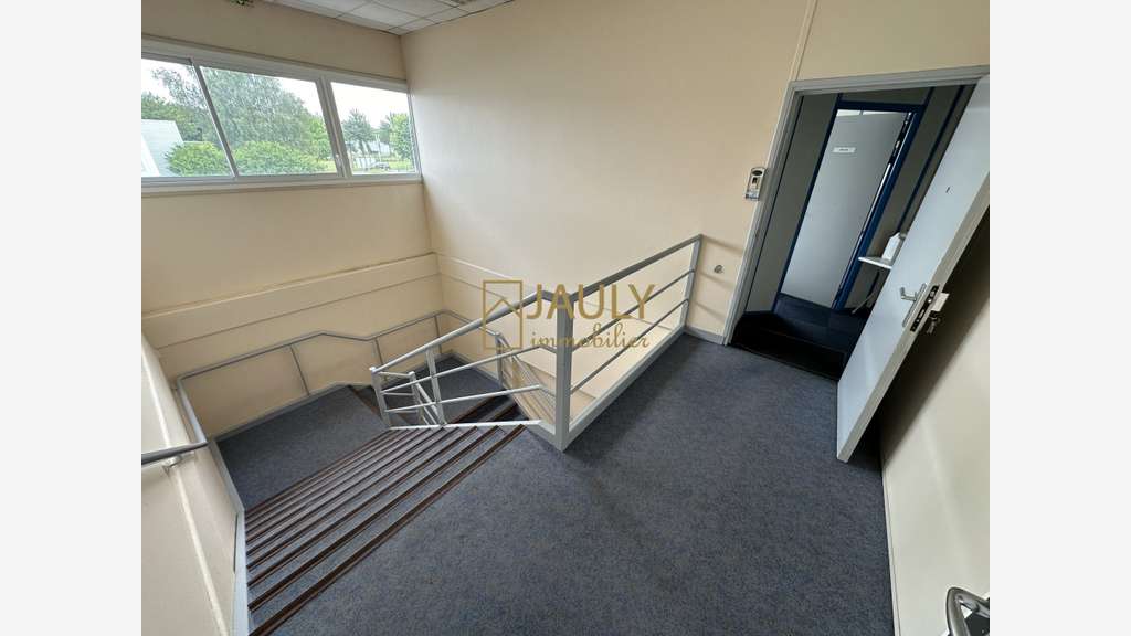 A LOUER - Bureaux - Salle de Réunion 160 m² - A4 Q