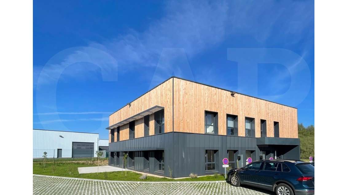 A louer bureaux modernes 190m² à Mellac