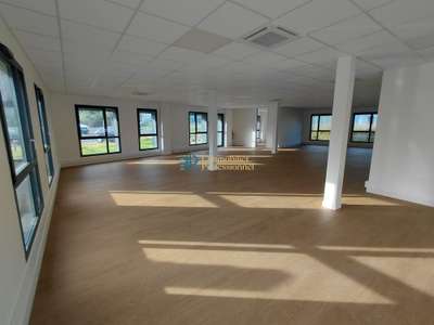 A louer bureaux 159m² zone artisanale Quimperlé