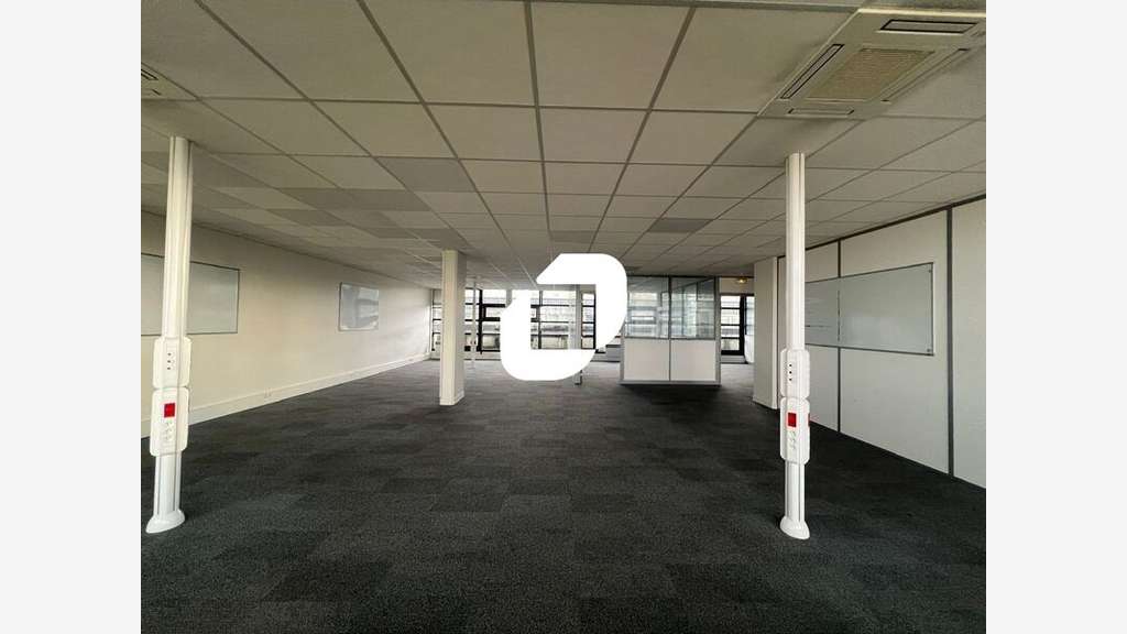A louer Bureaux 310m² Melun