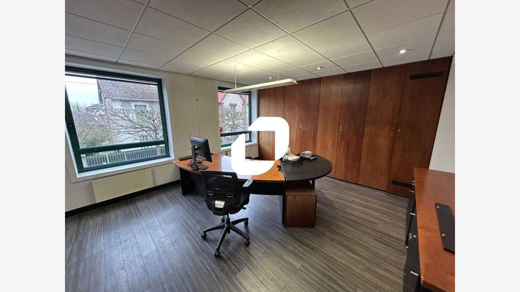A louer Bureaux 305m² Melun