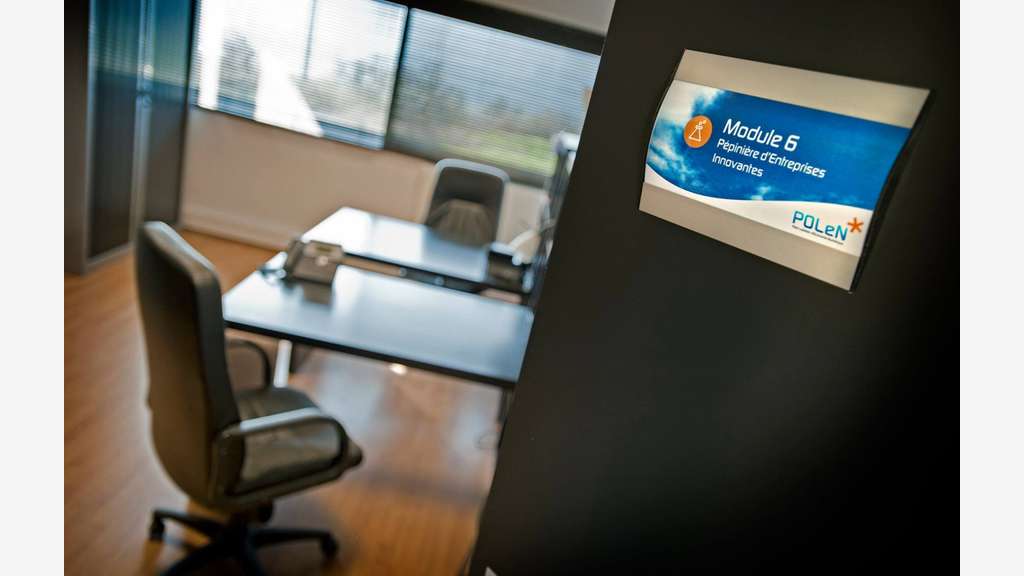 A louer bureaux de 16 à 18m² et atelier à Mende 