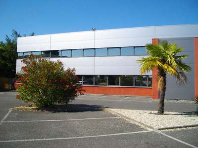 A louer bureaux 249m² RDC sortie N°11  à Mérignac