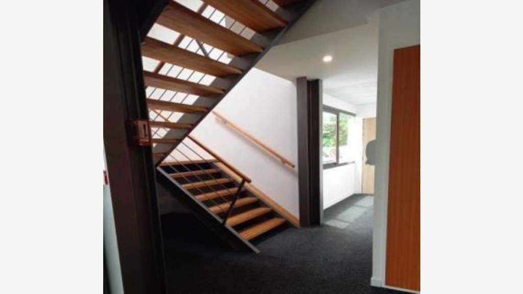 A louer bureaux 249m² RDC sortie N°11  à Mérignac