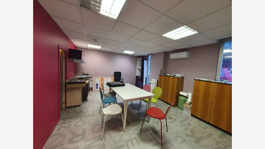 Bureaux 150m² à louer à Mérignac sortie n°10