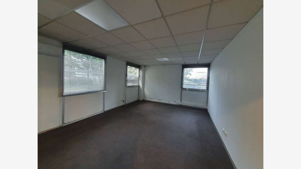 Bureaux 150m² à louer à Mérignac sortie n°10