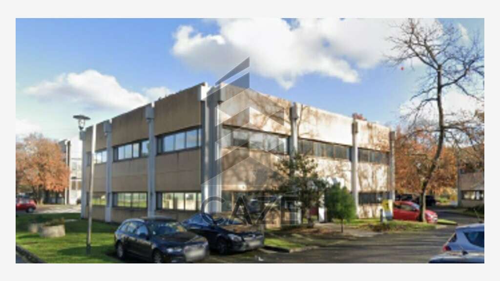 Bureaux 179m² R+1 à louer à Mérignac aéroport